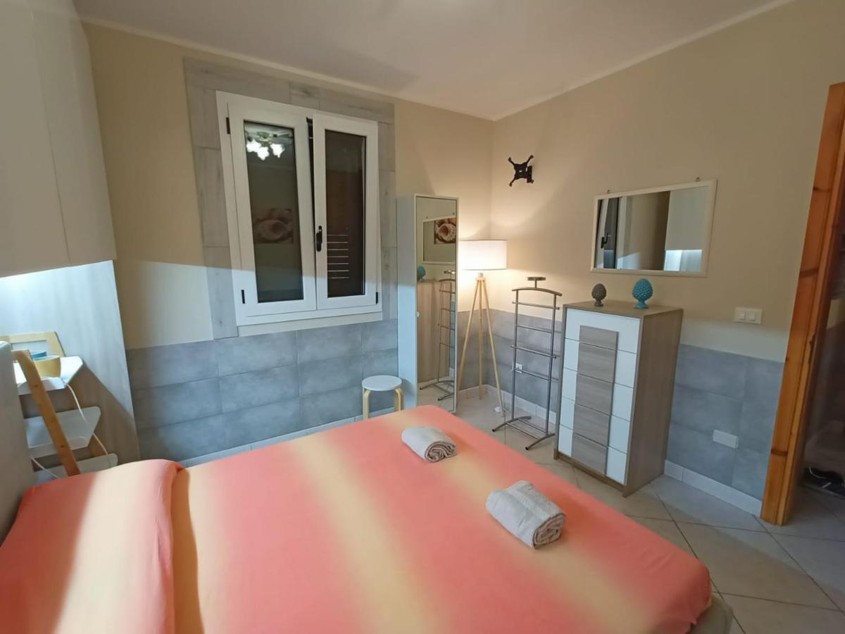 Villetta Poesia 50 M Dal Mare Con Giardino E Parcheggio Torre dell'Orso Luaran gambar