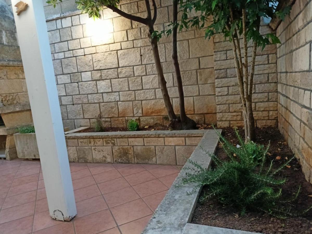 Villetta Poesia 50 M Dal Mare Con Giardino E Parcheggio Torre dell'Orso Luaran gambar